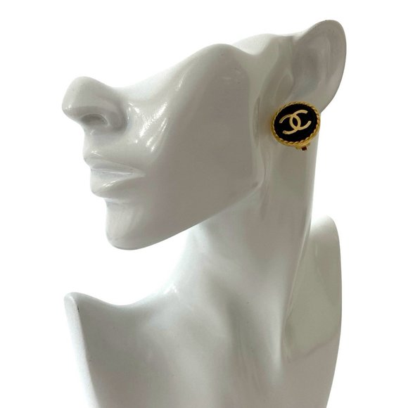 CHANEL Vintage Black Logo Earrings - Picture 1 of 6